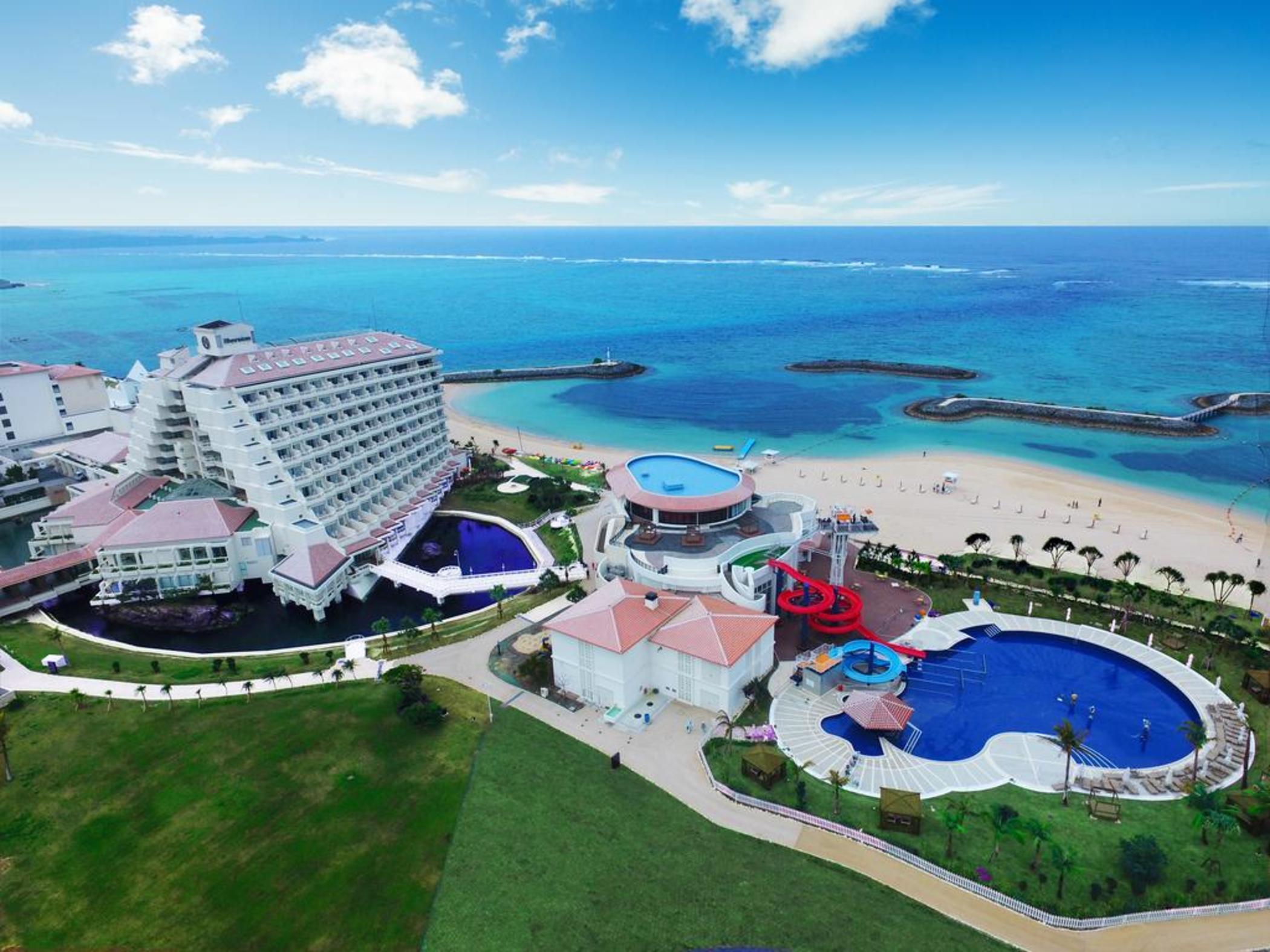 Sheraton Okinawa Sunmarina Resort Onna Eksteriør billede
