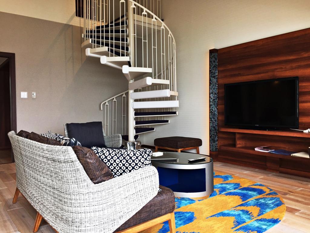 Sheraton Okinawa Sunmarina Resort Onna Eksteriør billede