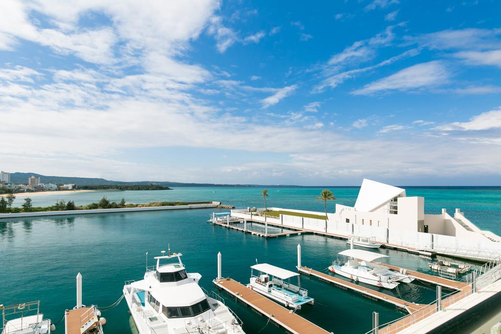 Sheraton Okinawa Sunmarina Resort Onna Eksteriør billede