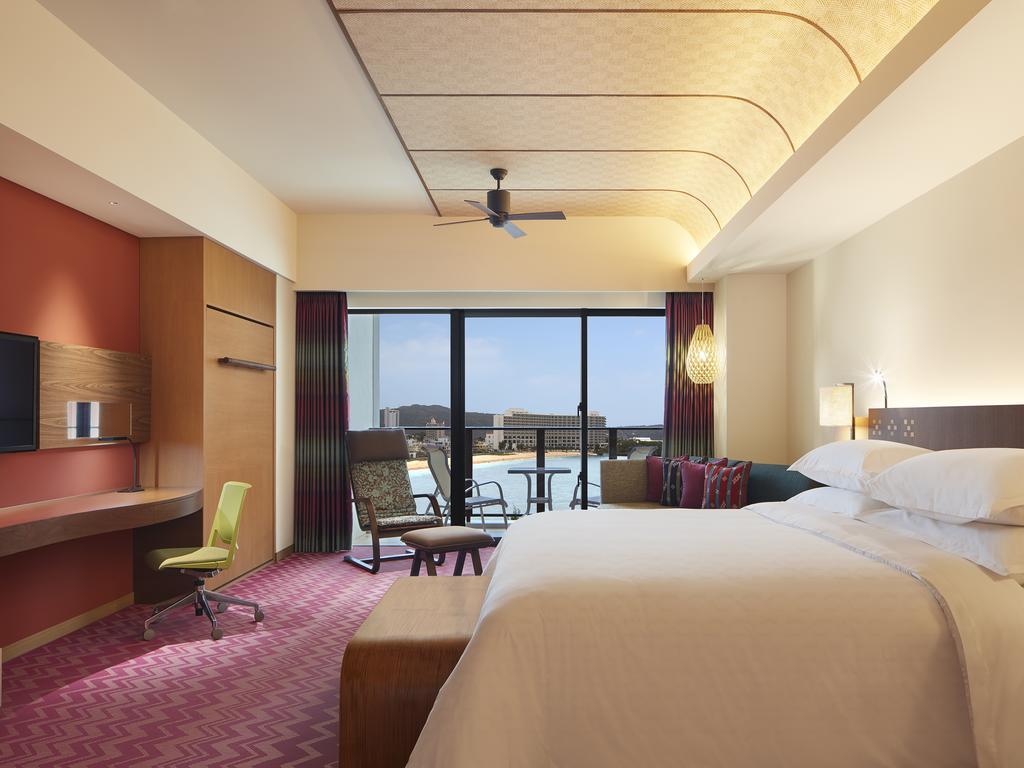 Sheraton Okinawa Sunmarina Resort Onna Eksteriør billede