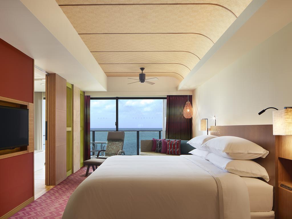 Sheraton Okinawa Sunmarina Resort Onna Eksteriør billede