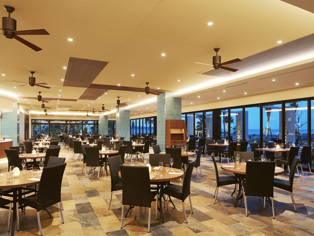 Sheraton Okinawa Sunmarina Resort Onna Eksteriør billede