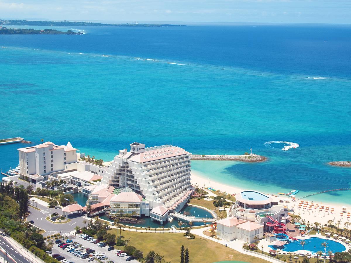 Sheraton Okinawa Sunmarina Resort Onna Eksteriør billede