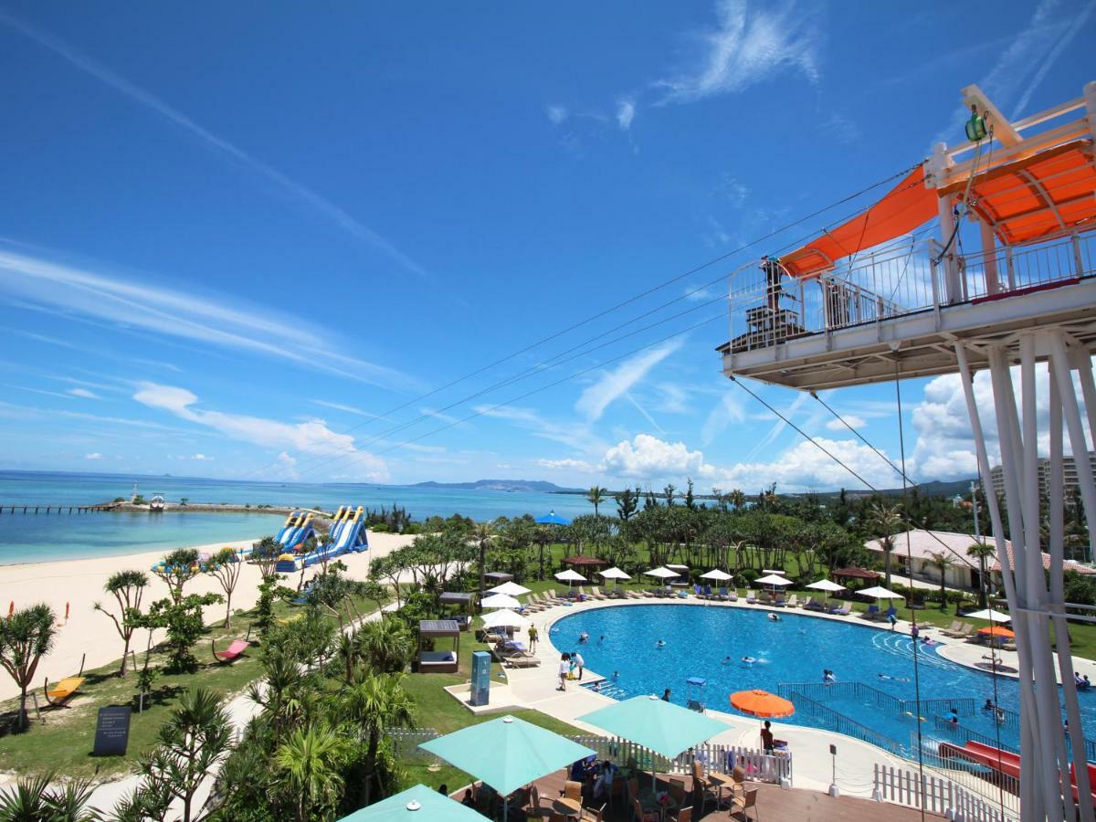 Sheraton Okinawa Sunmarina Resort Onna Eksteriør billede