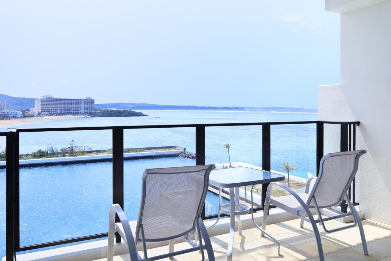 Sheraton Okinawa Sunmarina Resort Onna Eksteriør billede