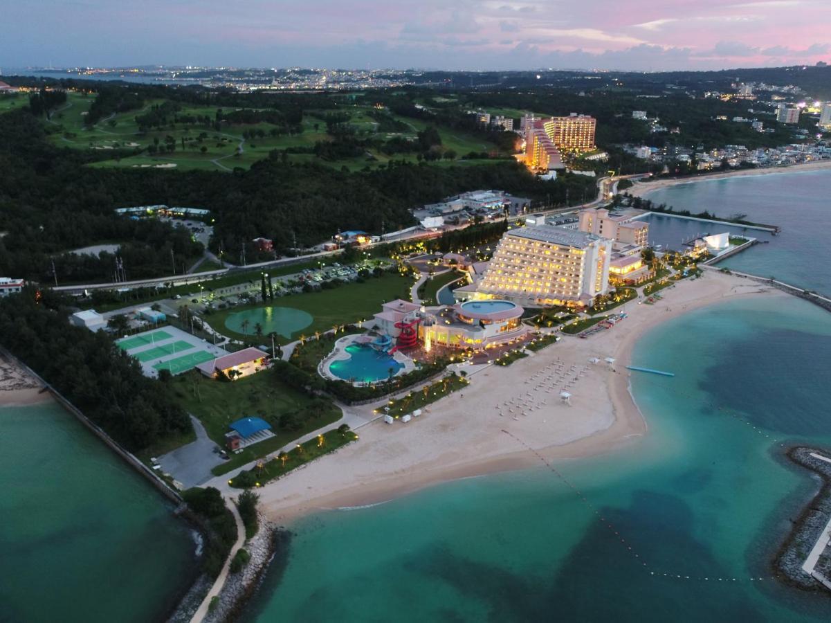 Sheraton Okinawa Sunmarina Resort Onna Eksteriør billede