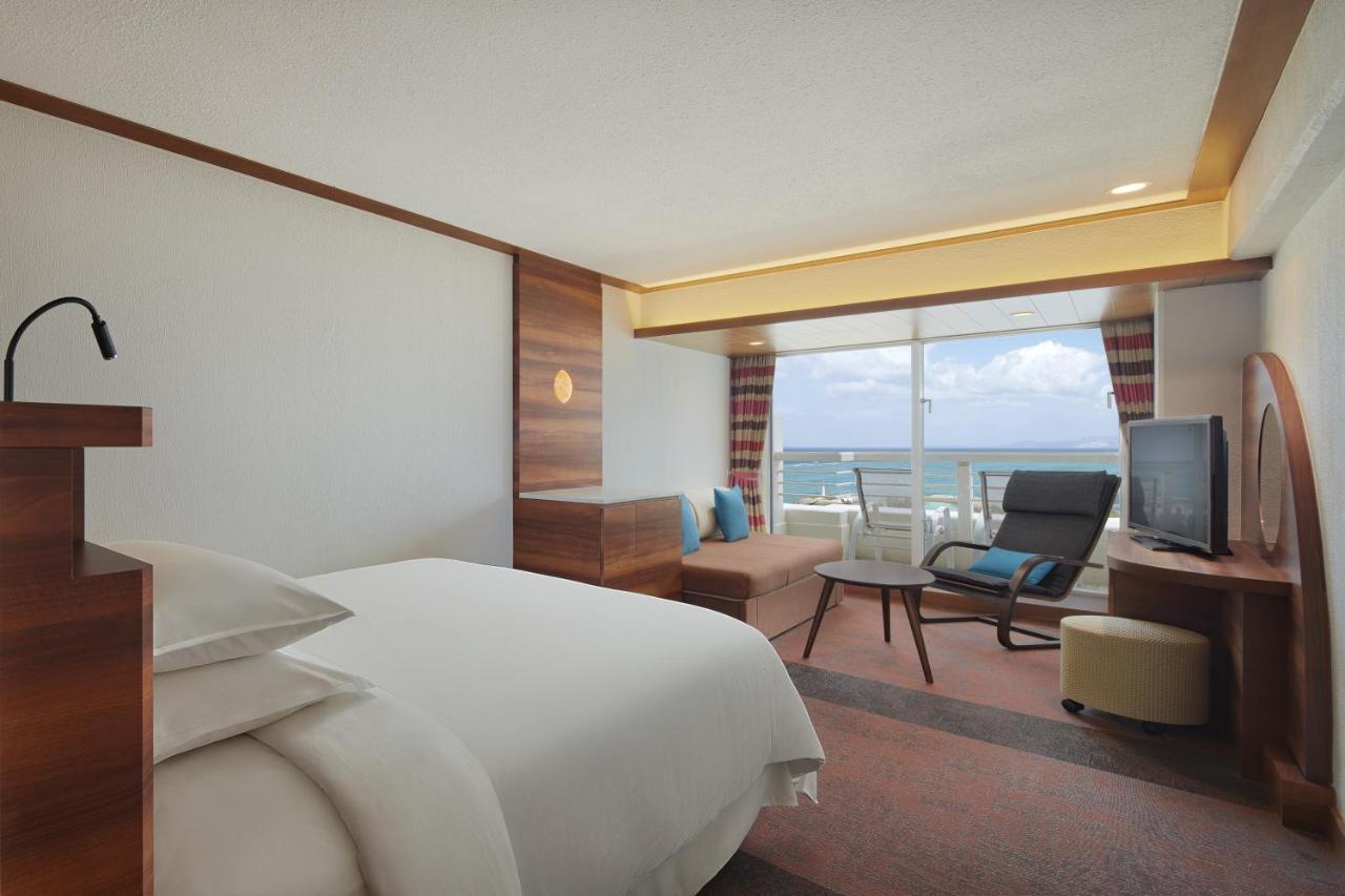 Sheraton Okinawa Sunmarina Resort Onna Eksteriør billede