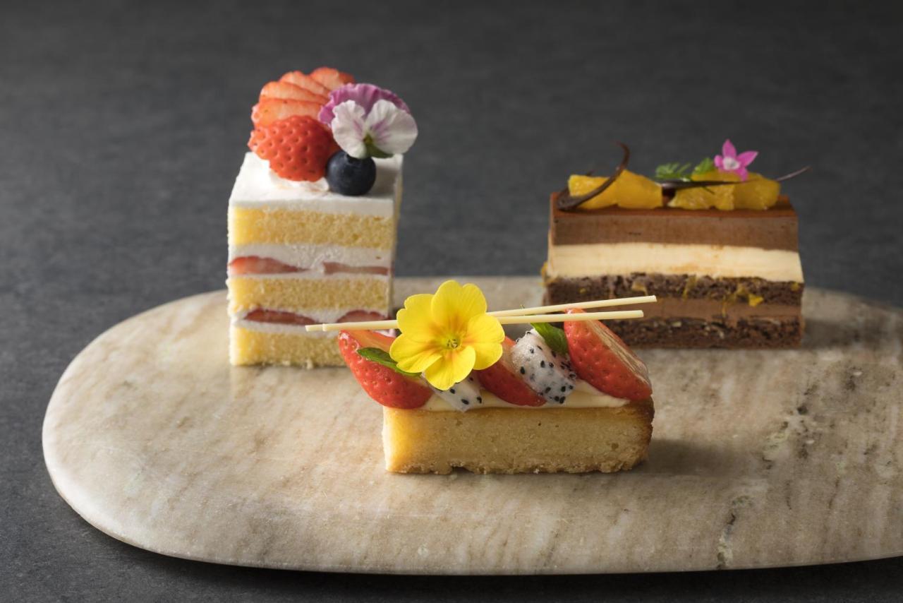 Sheraton Okinawa Sunmarina Resort Onna Eksteriør billede