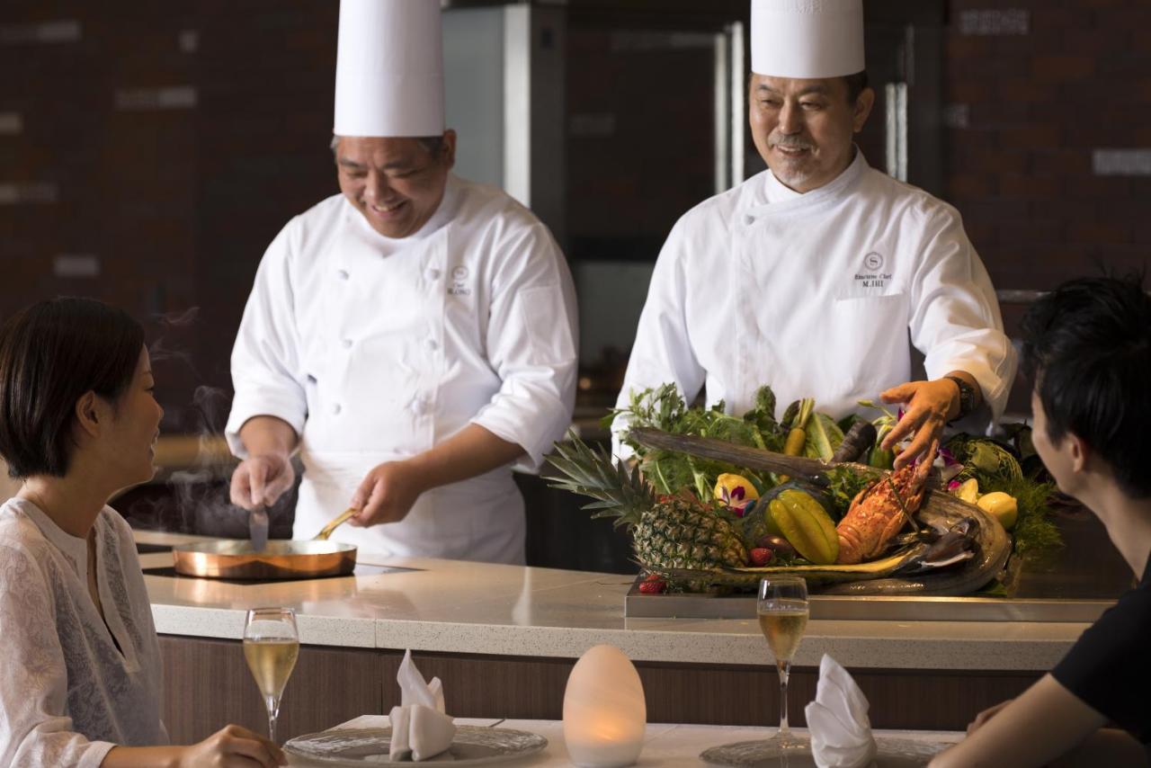 Sheraton Okinawa Sunmarina Resort Onna Eksteriør billede